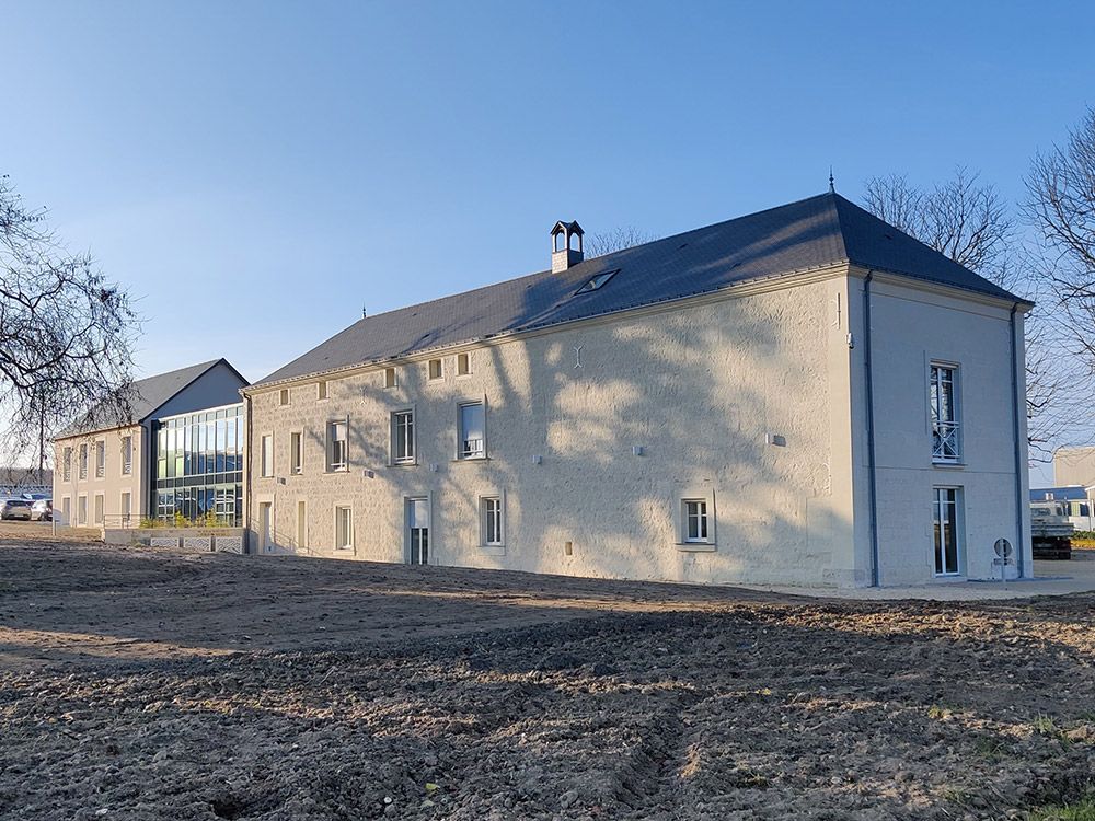 Rénovation longère pierre de tuffe